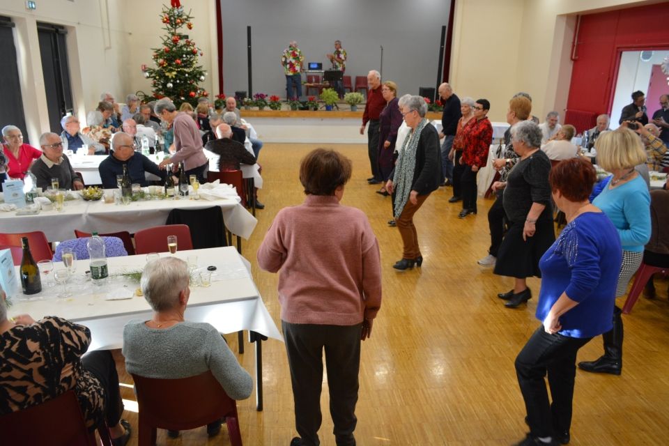 repas des ainés 20254.JPG