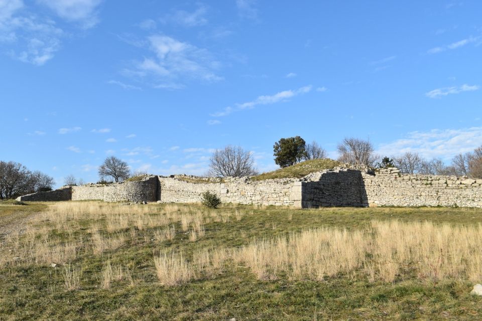 Tour carrée et ronde Jastres 30122016